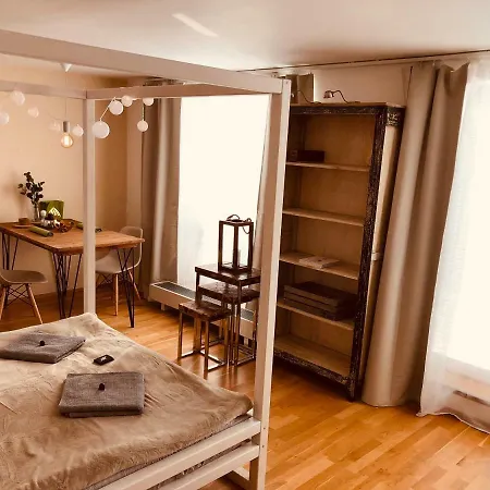 Apartment Moskevska With Terrace & Great Location Near The Centre