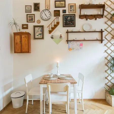 Victoria Design Stays - Apartment Slavojova Apartment *
