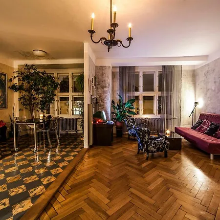 Authentic Art Apartment Prague