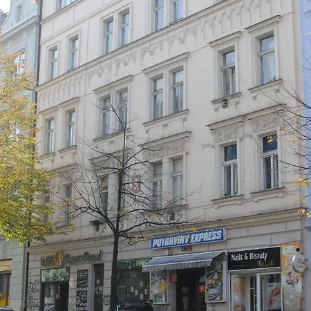 Apartment 7 Bubenecska Prague