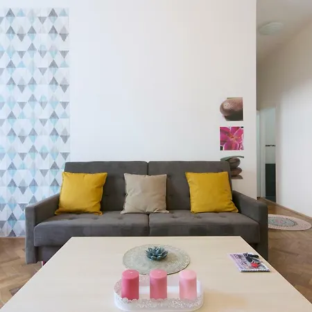 Krakovska - Wenceslas Square Apartment