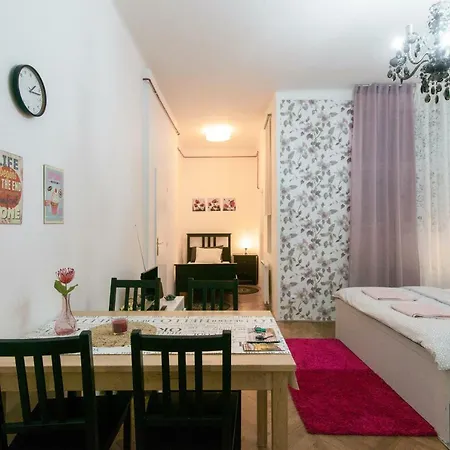 Krakovska - Wenceslas Square Apartment Prague