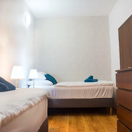 Premyslovska - 2 Bathrooms Apartment Prague