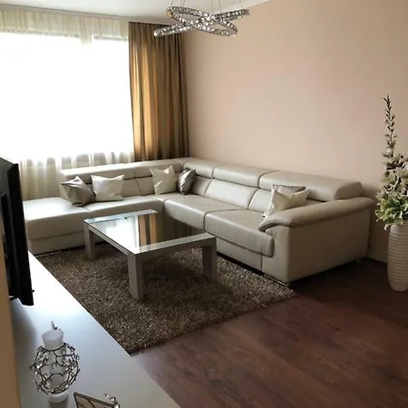 Luxury Prosek Apartment