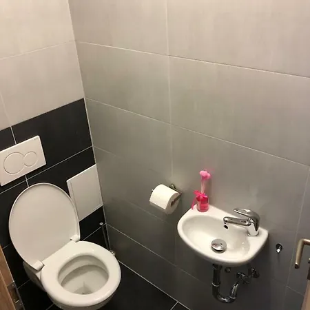 Kotlaska 417/20 * Prague