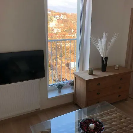 Apartment Kotlaska 417/20 *