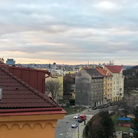 Kotlaska 417/20 * Prague
