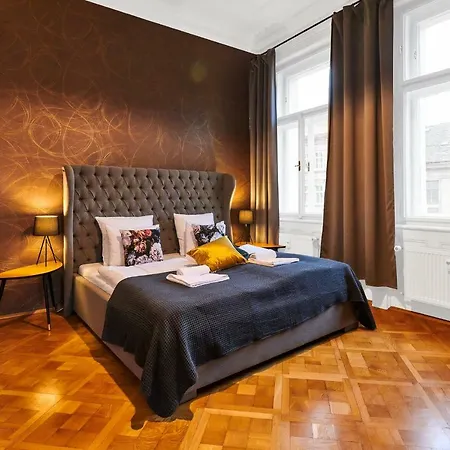Royal Route Lesser Town Apartment Prague