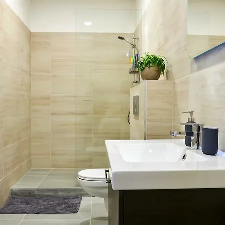 Royal Route Lesser Town Apartment