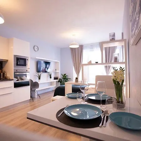 Apartment Letnany - Standerova Prague