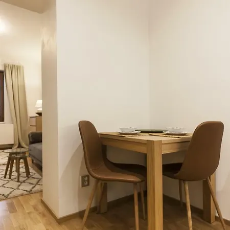 Expat House Apartment *