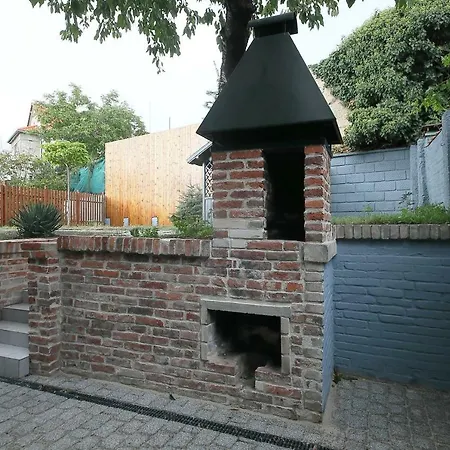 Expat House Apartment