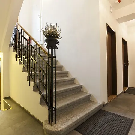 Expat House * Prague