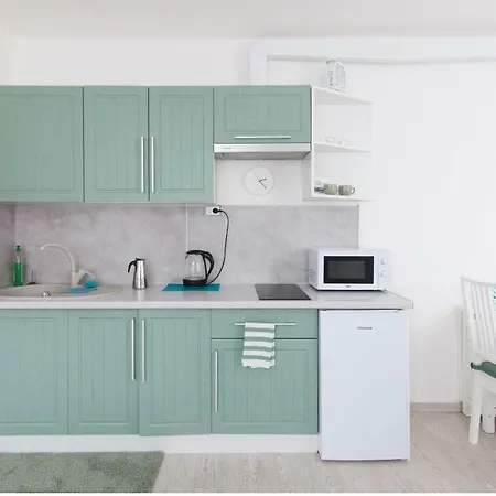 Apartment Free Parking In Garage Karolina Plazza, New Cosy With Need