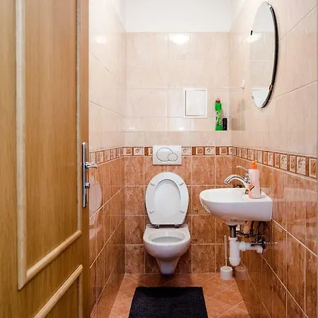 Zentrum Suites Aparthotel *