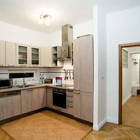 Zentrum Suites *