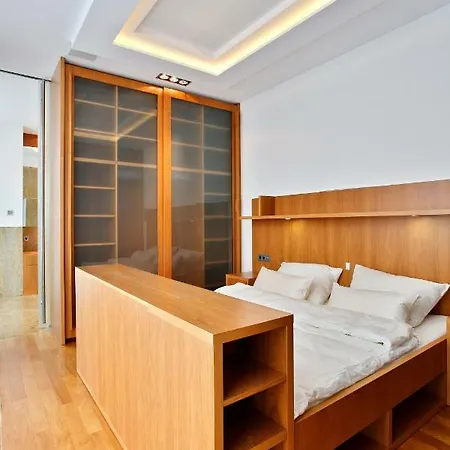 Rezidence Kavci Hory Apartment