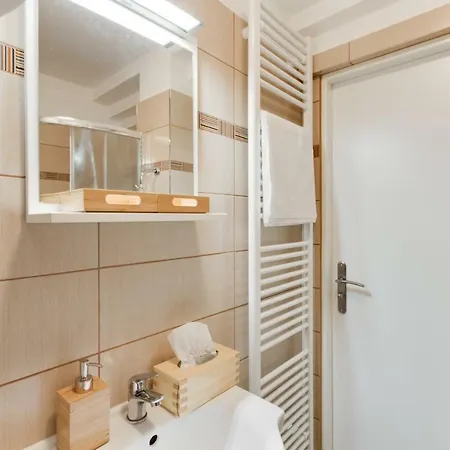 Jt's Navratilova Str. Apartment Prague