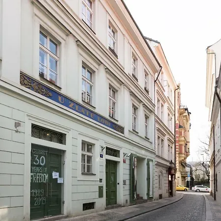 Apartment Charles Bridge Loft *