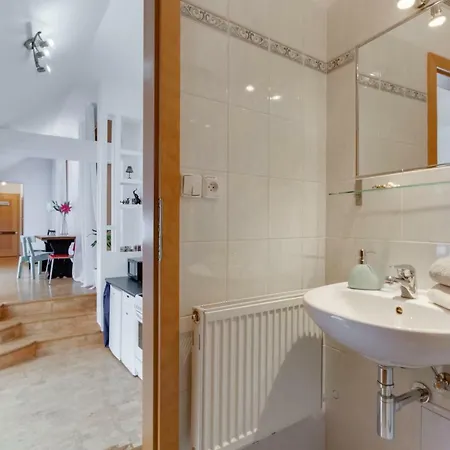 Charles Bridge Loft Apartment Prague