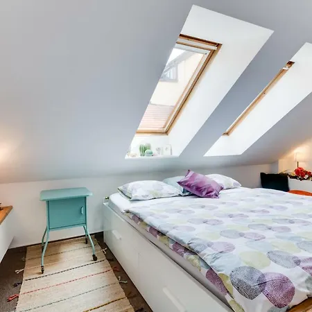 Charles Bridge Loft *