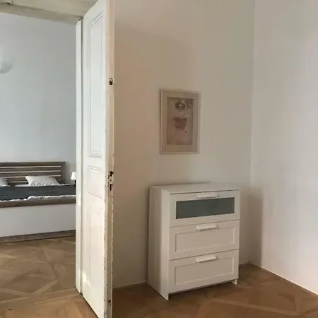 Americka 25, 2 Vinohrady *