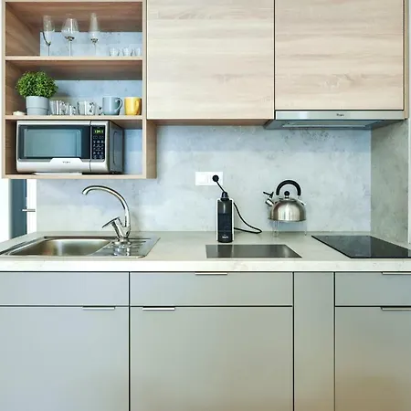 Apartment Honest Smichov