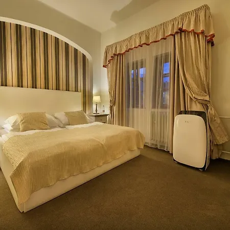U 3 Pstrosu Hotel 4*