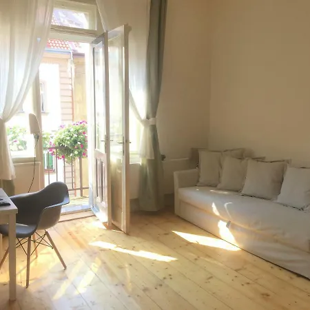 Karl In Apartment