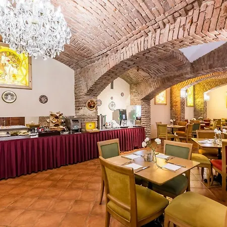 Caruso Old Town 4* Praga