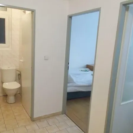 8, Palmovka, Novakovych 31 *