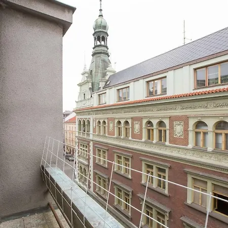 Apartment Beautiful Downtown 2bd With Netflix Prague