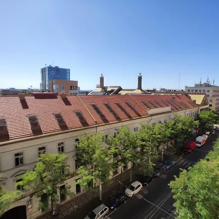 Korunni * Prague