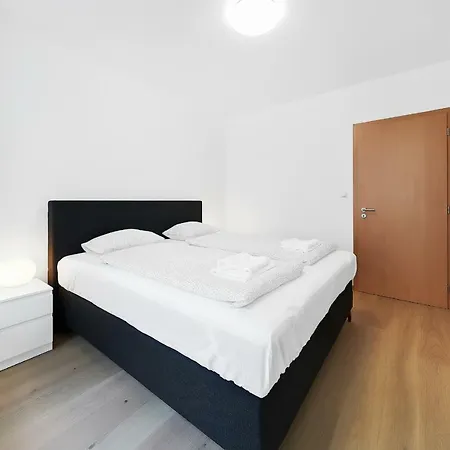 Krakovska Apartment *