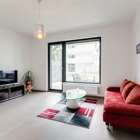 Apartment Waltrovka Garden With Parking, Netflix, Hbo Prague
