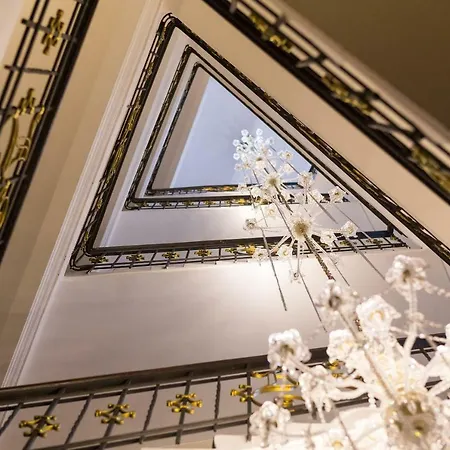 Caruso Old Town Hotel 4*
