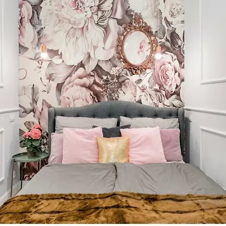 Vogue Near By Wenceslas Square Apartment *