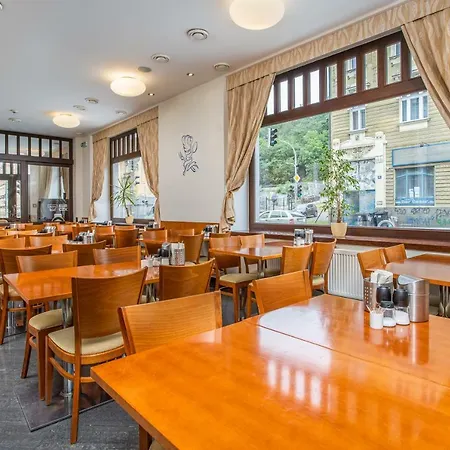 Gloria 4* Prag