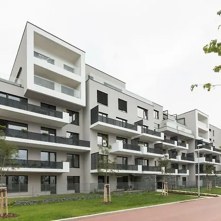 Waltrovka Garden With Parking, Netflix, Hbo * Prague