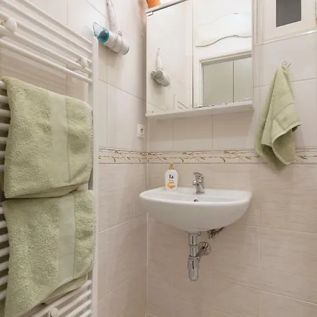 Victoria Design Stays - Apartment Slavojova *