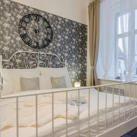 Apartment Near Charles Bridge By Michal&friends