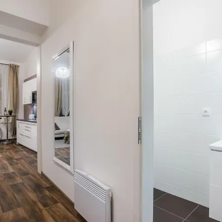 Apartment Near Charles Bridge By Michal&friends *