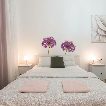 Krakovska - Wenceslas Square Apartment *