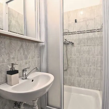 Apartment Spacious Cozy In Centre Prague