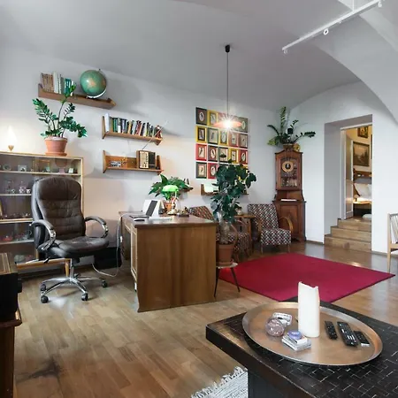 Victoria Design - Rehorova Apartment Prague
