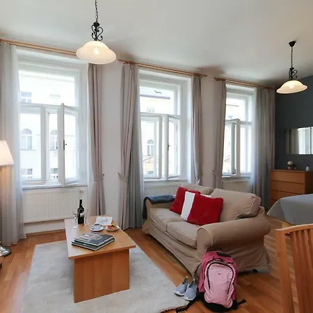 Vinohrady Sazavska Apartment *