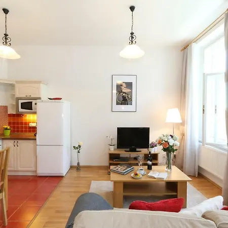 Vinohrady Sazavska Apartment