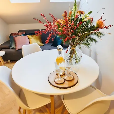 Royal Route Lesser Town Apartment Prague