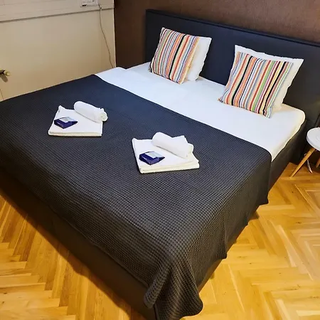 Royal Route Lesser Town Apartment Prague