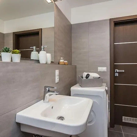 Luxury Parking By Michal&friends Apartment Prague